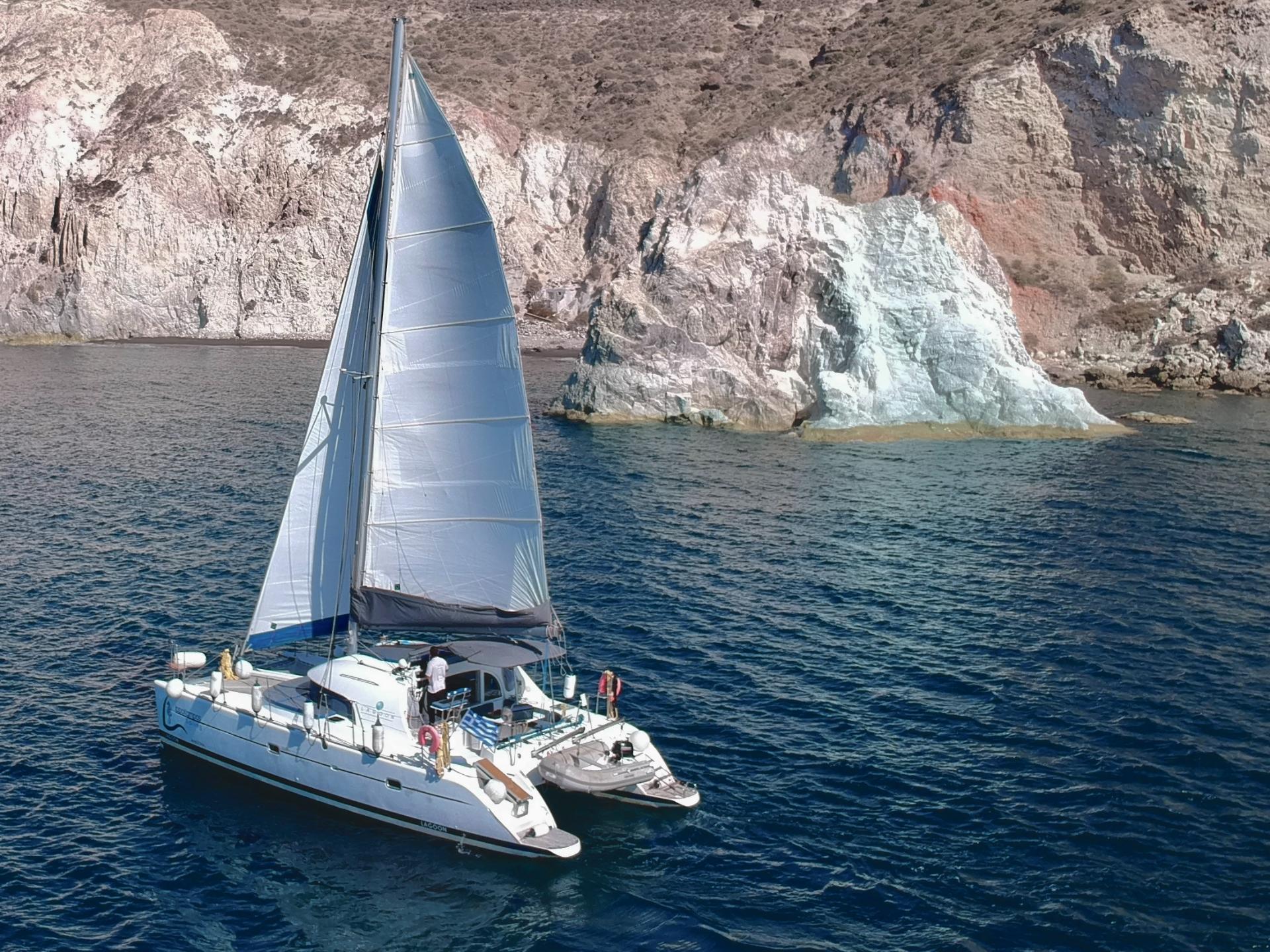 Ippokampos Sailing Santorini - Santorini Private Sunset