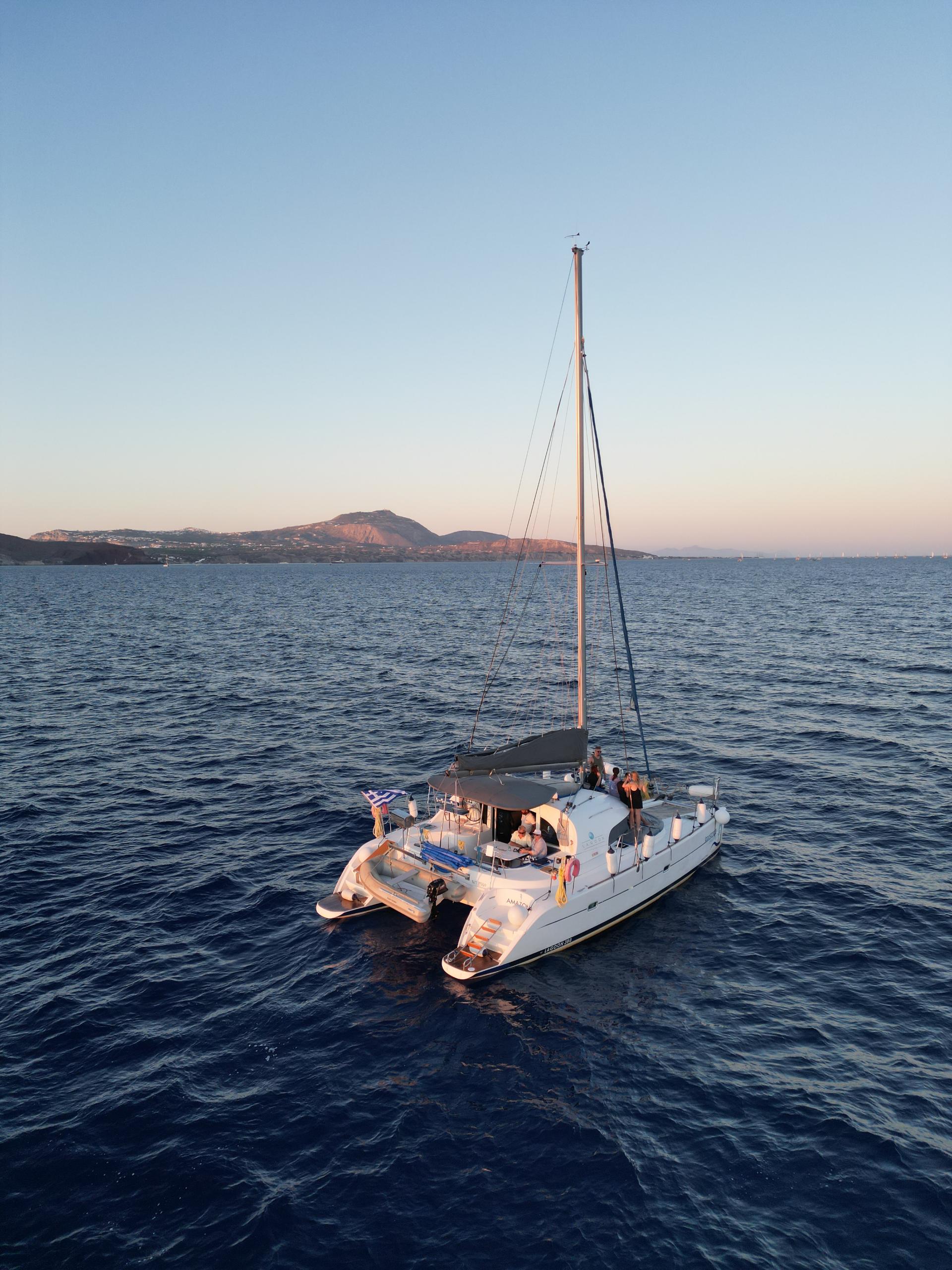 Ippokampos Sailing Santorini - Semi | Sunset (Premium)